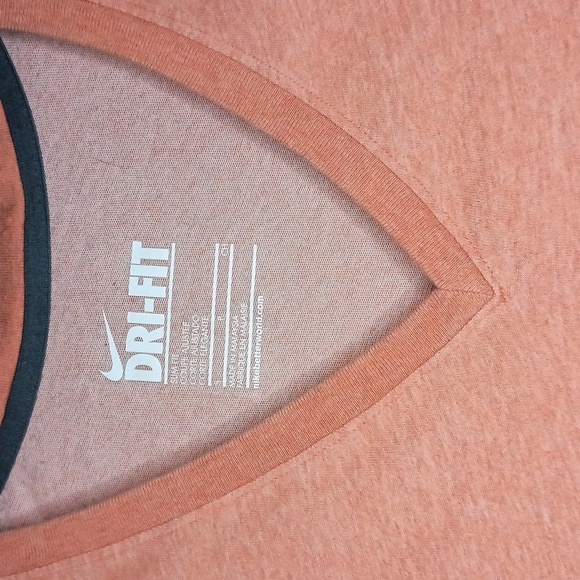 Nike Dri-Fit T-Shirt - Picture 2 of 6